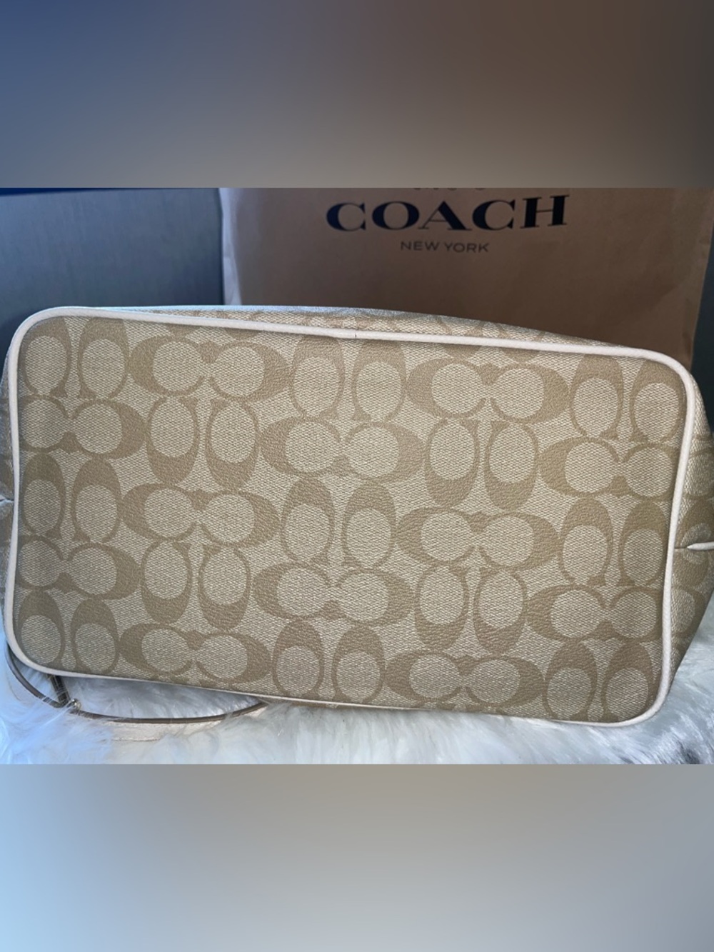 Coach Beige Signature Canvas Tote Bag with Removable Strap - Picture 3 of 7